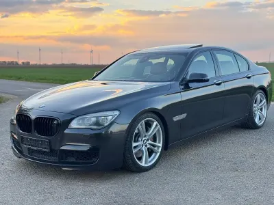 Gebraucht BMW 750 M Sport 449 PS (330 kW) 2012 Grau Limousine