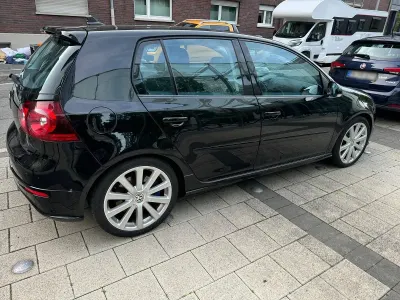 Gebraucht VW Golf VI R 250 PS (183 kW) 2009 Schwarz Kleinwagen