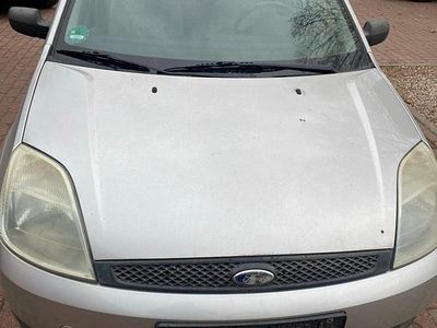 Gebraucht Ford Fiesta 70 PS (51 kW) 2003 Grau Kleinwagen