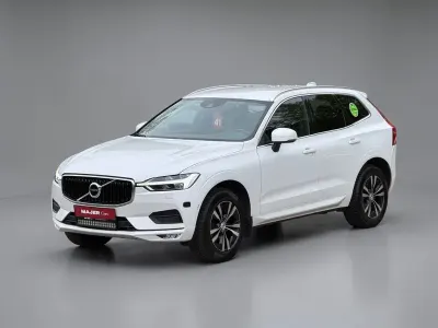 Gebraucht Volvo XC60 Momentum 250 PS (183 kW) 2020 Weiß SUV