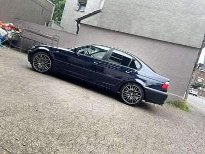 BMW 325
