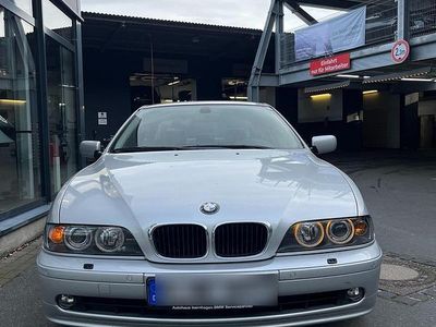 BMW 525