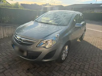 Gebraucht Opel Corsa 101 PS (74 kW) 2013 Grau Kleinwagen