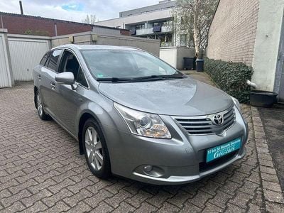 Gebraucht Toyota Avensis Edition 150 PS (110 kW) 2011 Grau Kombi