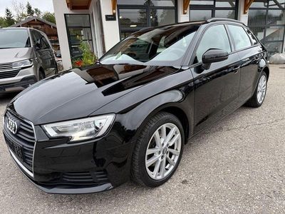 Gebraucht Audi A3 Basis 150 PS (110 kW) 2019 Schwarz Limousine