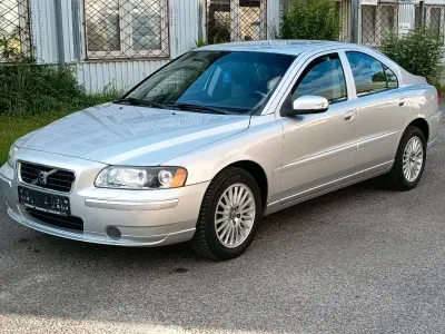 Gebraucht Volvo S60 140 PS (102 kW) 2006 Silber Limousine