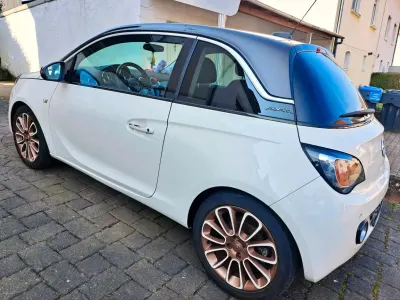 Gebraucht Opel Adam Glam 116 PS (85 kW) 2016 Weiß Kleinwagen