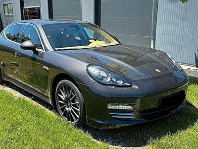 Porsche Panamera 4S