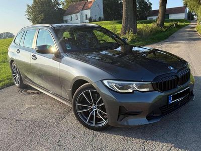 Gebraucht 2020 BMW 320 Kombi | 19.700 €