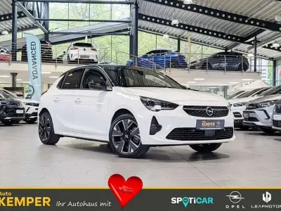 Usata Opel Corsa-e 100 kW (136 CV) 2022 Bianco Utilitaria
