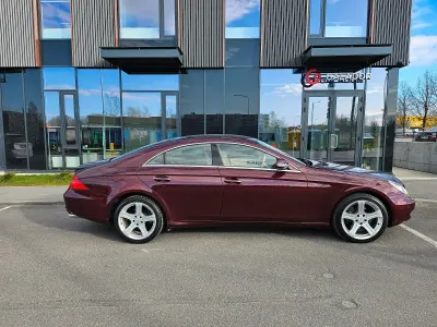 Gebraucht Mercedes CLS320 224 PS (164 kW) 2006 Rot Coupé