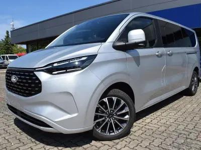 Neu Ford Tourneo Custom Titanium X 232 PS (170 kW) 2026 Moondust silver Van