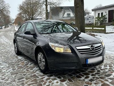 Gebraucht Opel Insignia 140 PS (102 kW) 2010 Grau Limousine