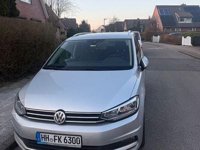 Silber Gebraucht 2019 VW Touran Highline Van / Kleinbus | 18.500 € (Guter Preis)