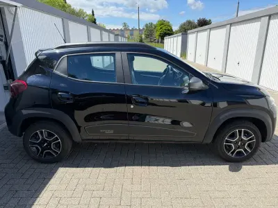 Gebraucht Dacia Spring Essentiel 33 kW (45 PS) 2022 Schwarz Kleinwagen