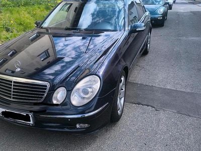 Gebraucht Mercedes E320 Avantgarde 204 PS (150 kW) 2004 Limousine