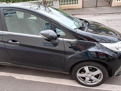 Gebraucht Ford Fiesta Titanium 82 PS (60 kW) 2011 Schwarz Kleinwagen