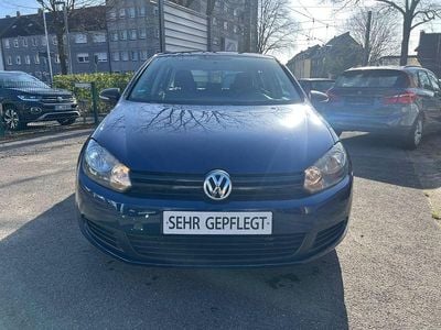 Gebraucht VW Golf VI Trendline 105 PS (77 kW) 2010 Blau Kleinwagen