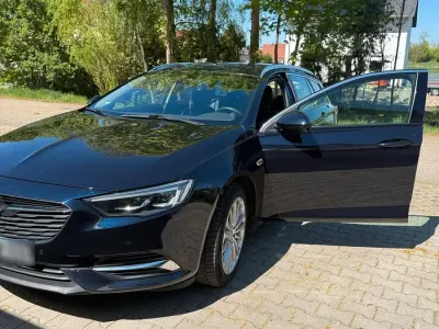 Gebraucht Opel Insignia 165 PS (121 kW) 2018 Schwarz Kombi