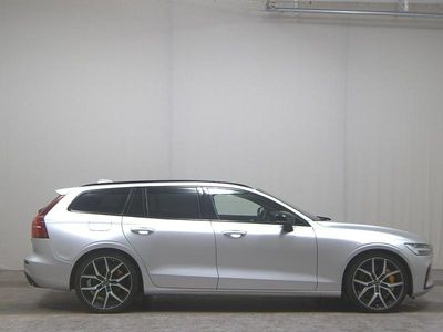 Grau Gebraucht 2021 Volvo V60 Kombi | 22.980 € (Guter Preis)