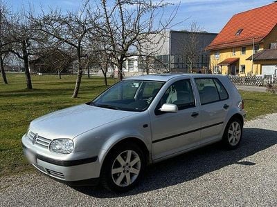 Usata VW Golf III 75 CV (55 kW) 1999 Argento Berlina