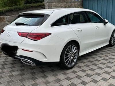 Gebraucht Mercedes CLA180 Shooting Brake AMG 136 PS (100 kW) 2021 Weiß Kombi