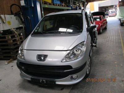 gebraucht Peugeot 1007 Tüv Neu