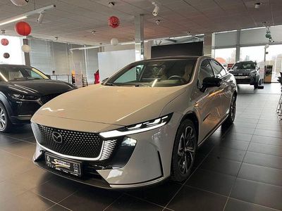 Neu Mazda 6e Takumi-Line 180 kW (245 PS) 2026 Grau Limousine