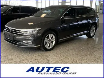 Gebraucht VW Passat Elegance 200 PS (147 kW) 2023 Grau, metallic Kombi