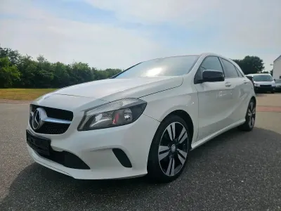 Gebraucht Mercedes A180 109 PS (80 kW) 2016 Weiß Kleinwagen