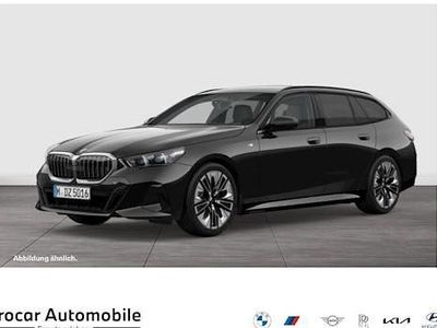 Schwarz Gebraucht 2025 BMW 520 Comfort Edition Kombi | 53.995 € (Fairer Preis)