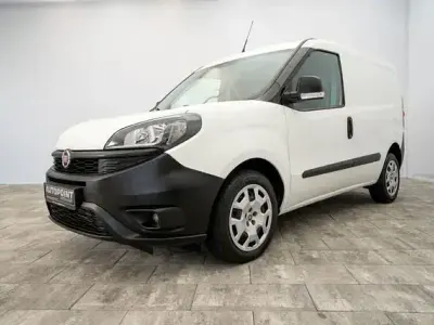 Second-hand Fiat Doblò 101 CP (74 kW) 2022 Alb Monovolum