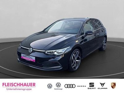 Gebraucht VW Golf VIII Style 204 PS (150 kW) 2022 Deep black perleffekt Limousine