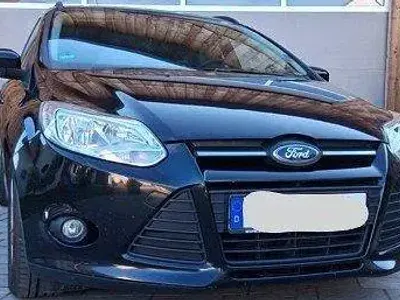 Gebraucht Ford Focus 116 PS (85 kW) 2011 Schwarz Kombi