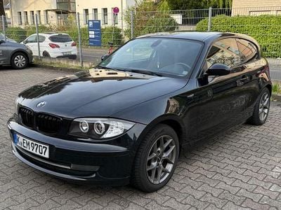 Gebraucht BMW 116 122 PS (89 kW) 2008 Schwarz Kleinwagen