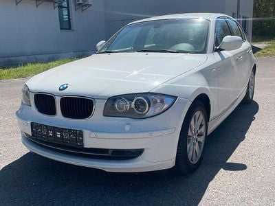 Usata BMW 118 143 CV (105 kW) 2009 Bianco Utilitaria