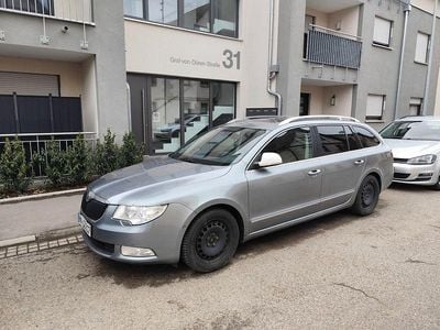Second-hand Skoda Superb Elegance 140 CP (102 kW) 2011 Albastru Break