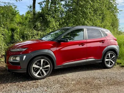 Gebraucht Hyundai Kona Style 177 PS (130 kW) 2018 Rot SUV