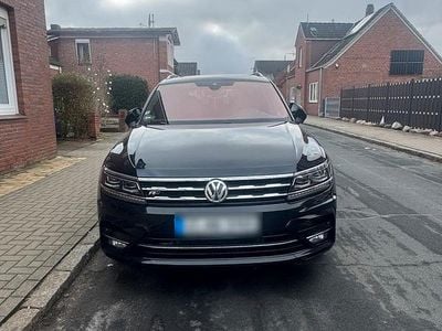 Gebraucht VW Tiguan Allspace R-line 150 PS (110 kW) 2019 Schwarz SUV