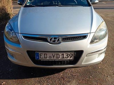 Second-hand Hyundai i30 Comfort 126 CP (92 kW) 2010 Gri Break
