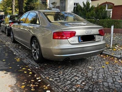 Audi A8L
