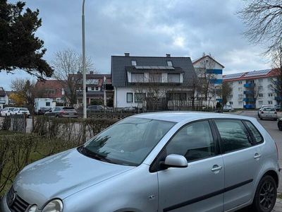 VW Polo