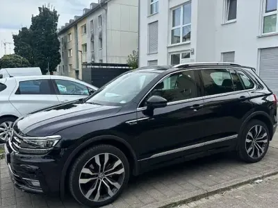 Gebraucht VW Tiguan Highline 190 PS (139 kW) 2019 Schwarz SUV