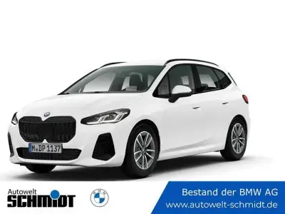 Gebraucht BMW 220 Active Tourer Comfort Edition 163 PS (119 kW) 2026 Alpinweiß Van / Kleinbus