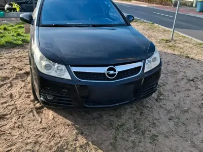 Gebraucht Opel Vectra 140 PS (102 kW) 2007 Schwarz Kombi