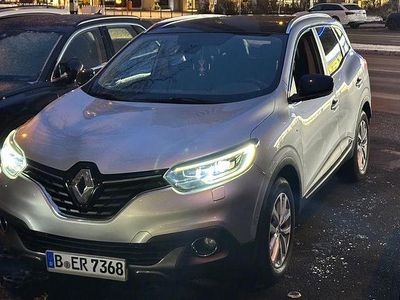 Grau Gebraucht 2016 Renault Kadjar Bose Edition SUV | 11.700 € (Fairer Preis)