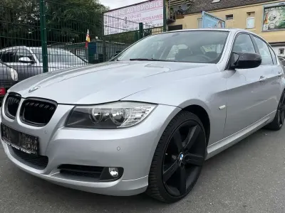 Gebraucht BMW 325 Sport Line 218 PS (160 kW) 2009 Silber Limousine