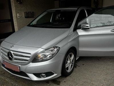 Mercedes B180