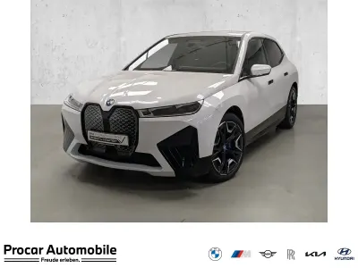 Gebraucht BMW iX Sport Line 239 kW (326 PS) 2023 Weiß SUV