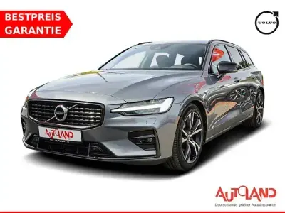 Usado Volvo V60 R-Design 197 HP (144 kW) 2021 Cinzento Carrinha